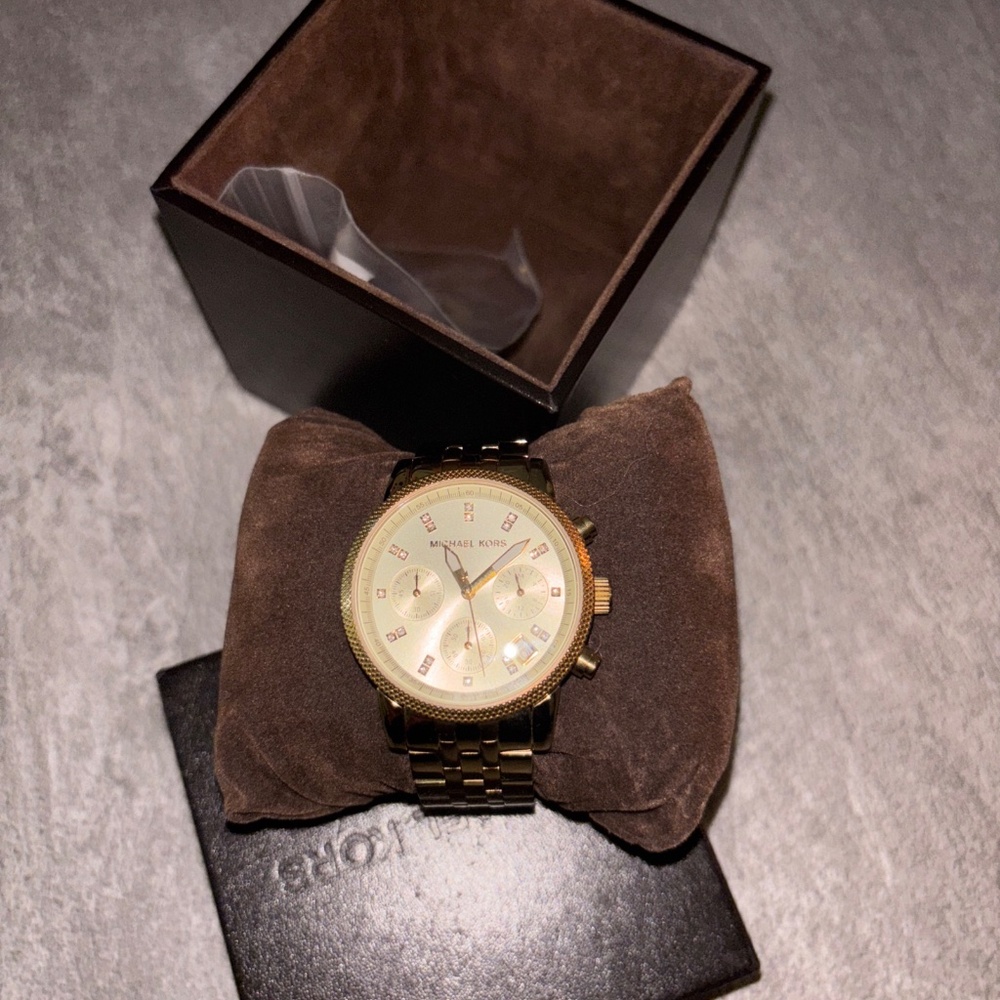 Mk Watch - image 4
